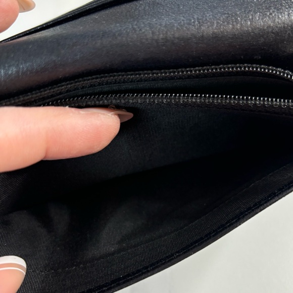 Chanel Goat Skin Camellia Embossed Wallet EUC sku110157 - Picture 6 of 15